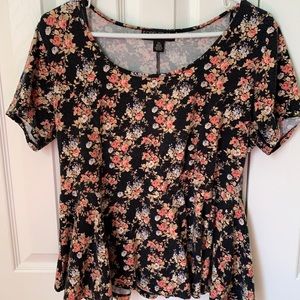 Cute Flower Tee perfect for summer!